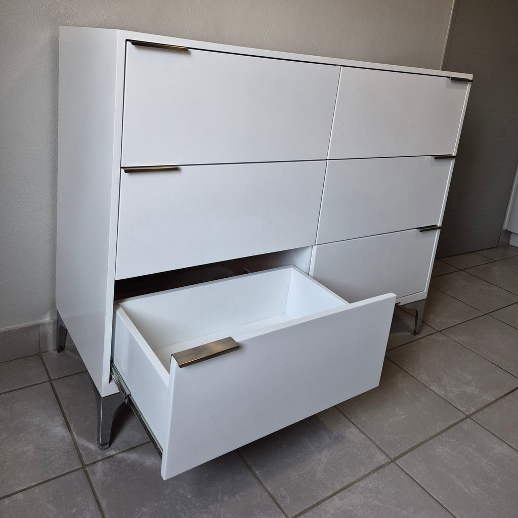 Chest of Drawers. Silver Handles