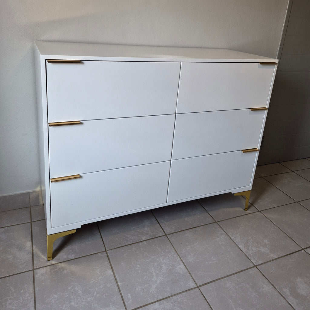 Chest of Drawers. Gold Handles