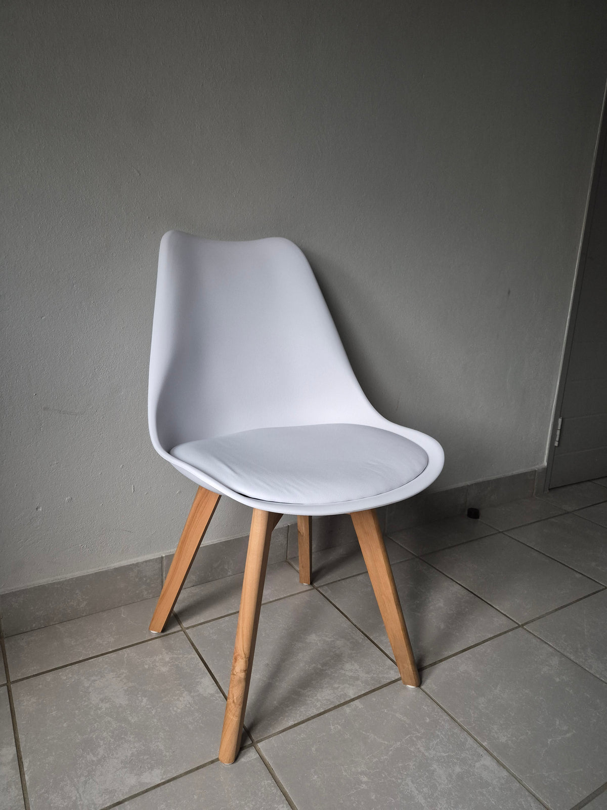 Padded Chair. White