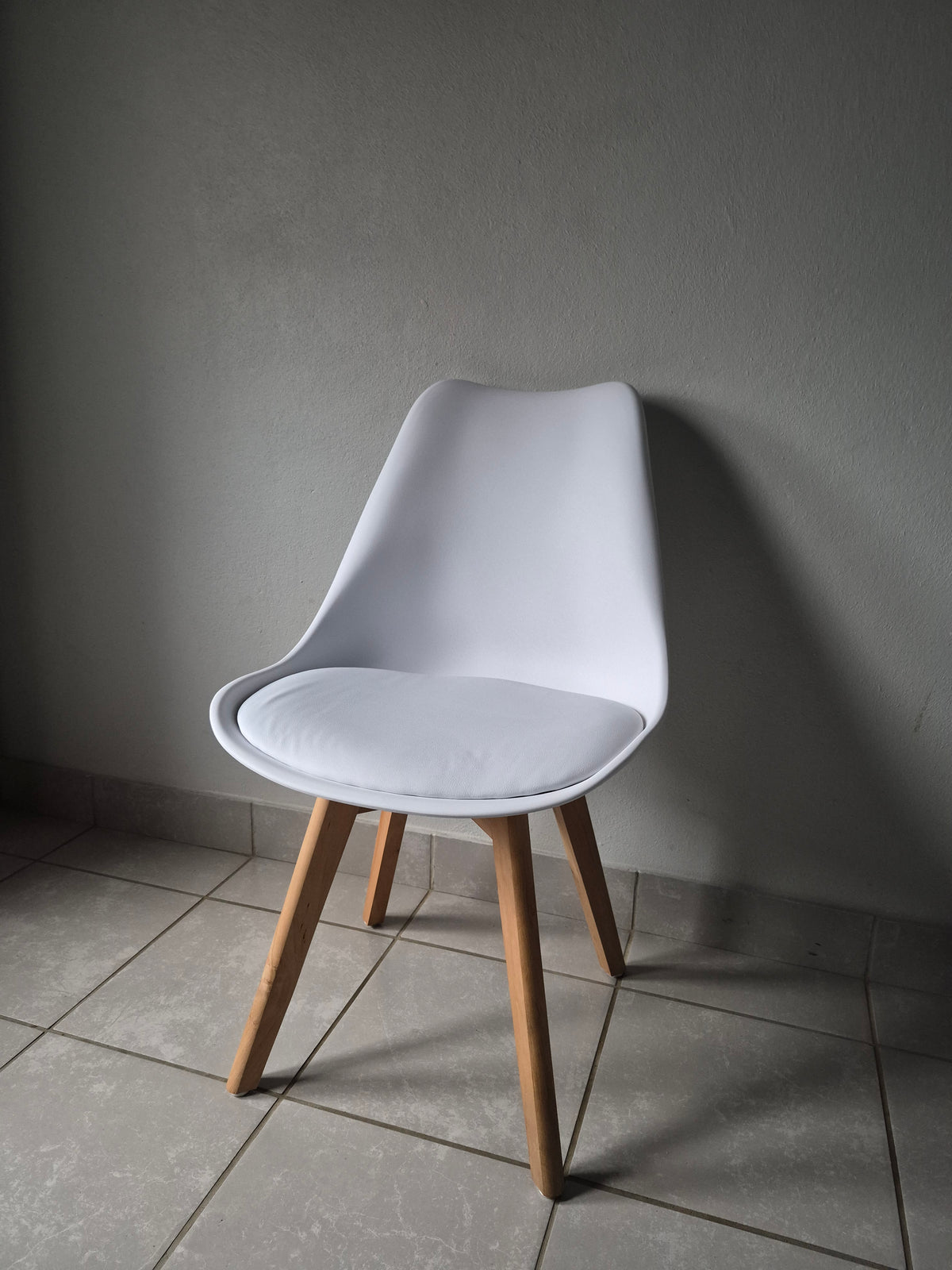 Padded Chair. White