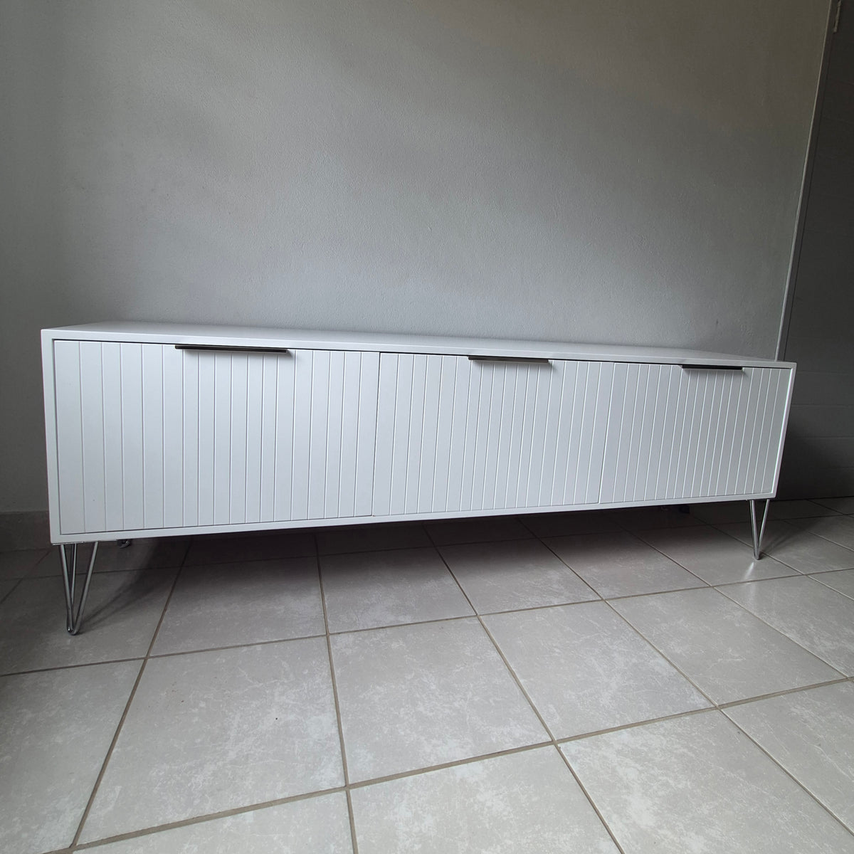 1.8m Tv Stand. Silver Finish
