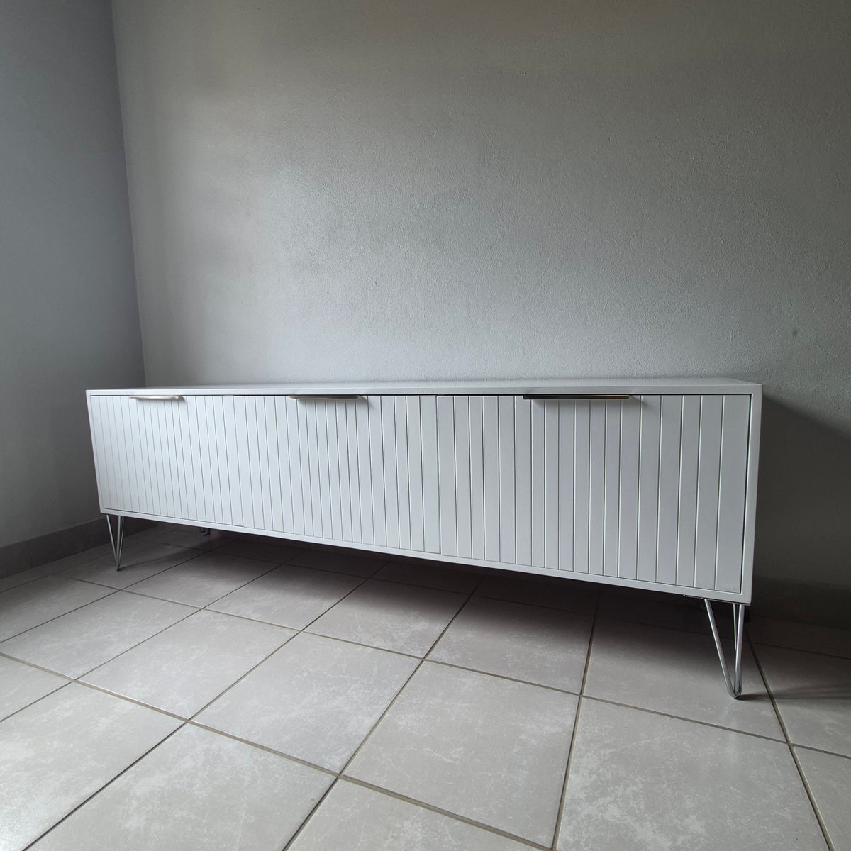 1.8m Tv Stand. Silver Finish