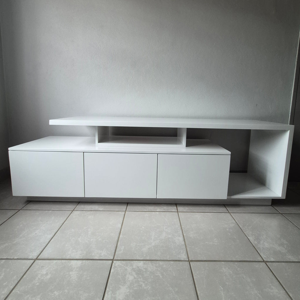 1.8m Tv Stand