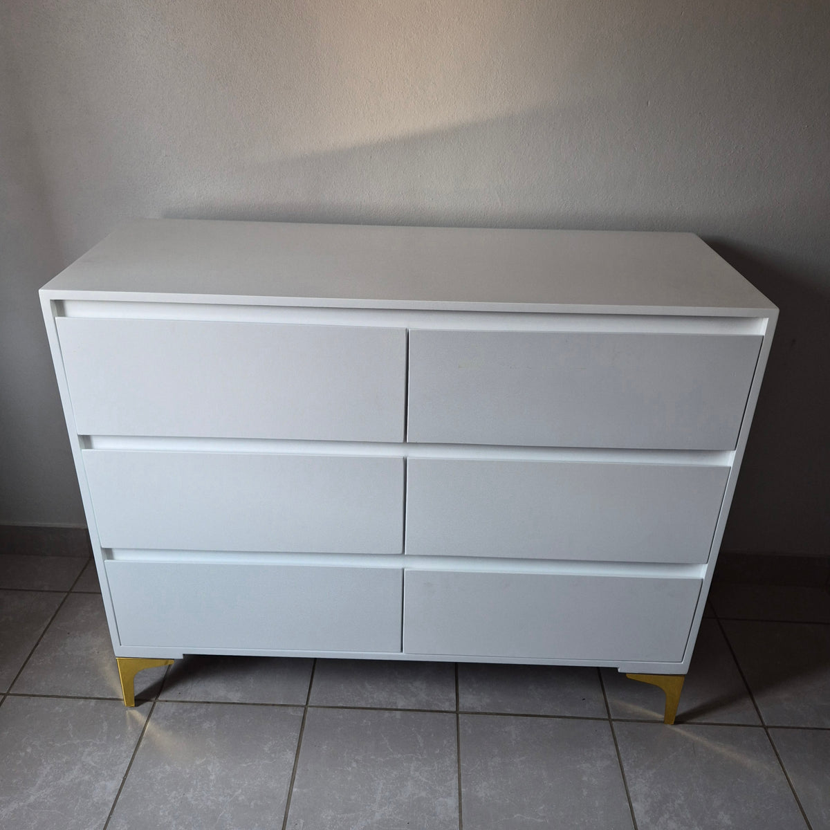 Chest of Drawers. Gold Legs