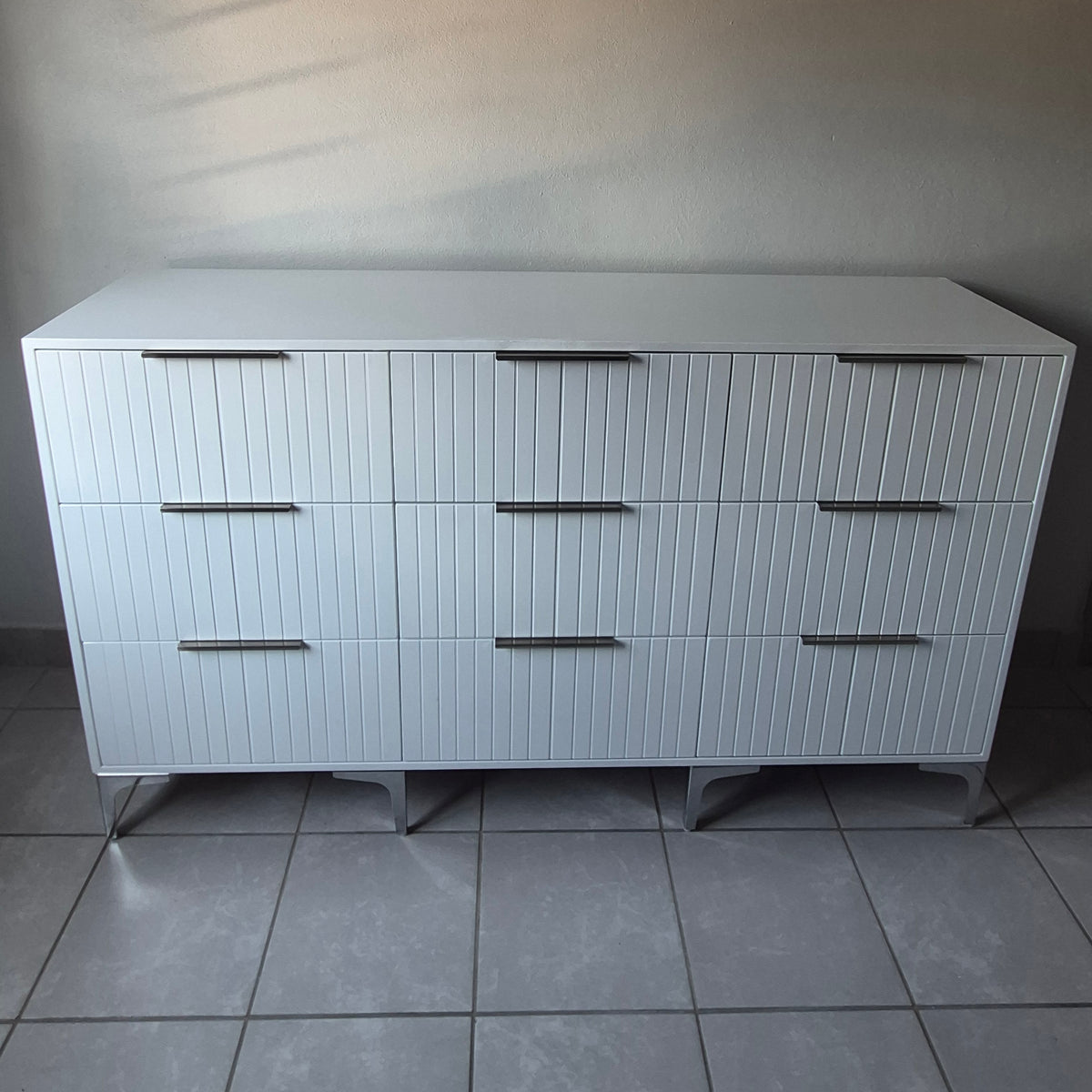 Chest of Drawers. Silver Handles