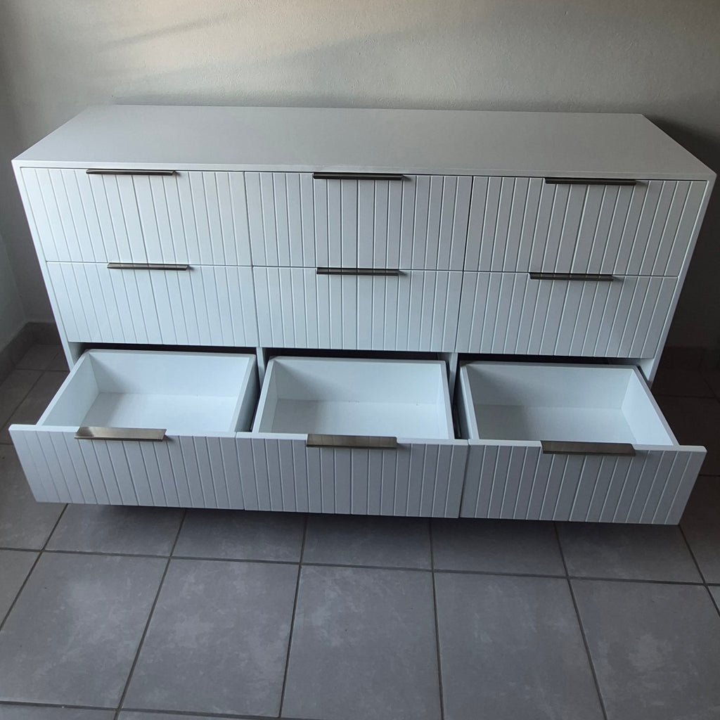 Chest of Drawers. Silver Handles