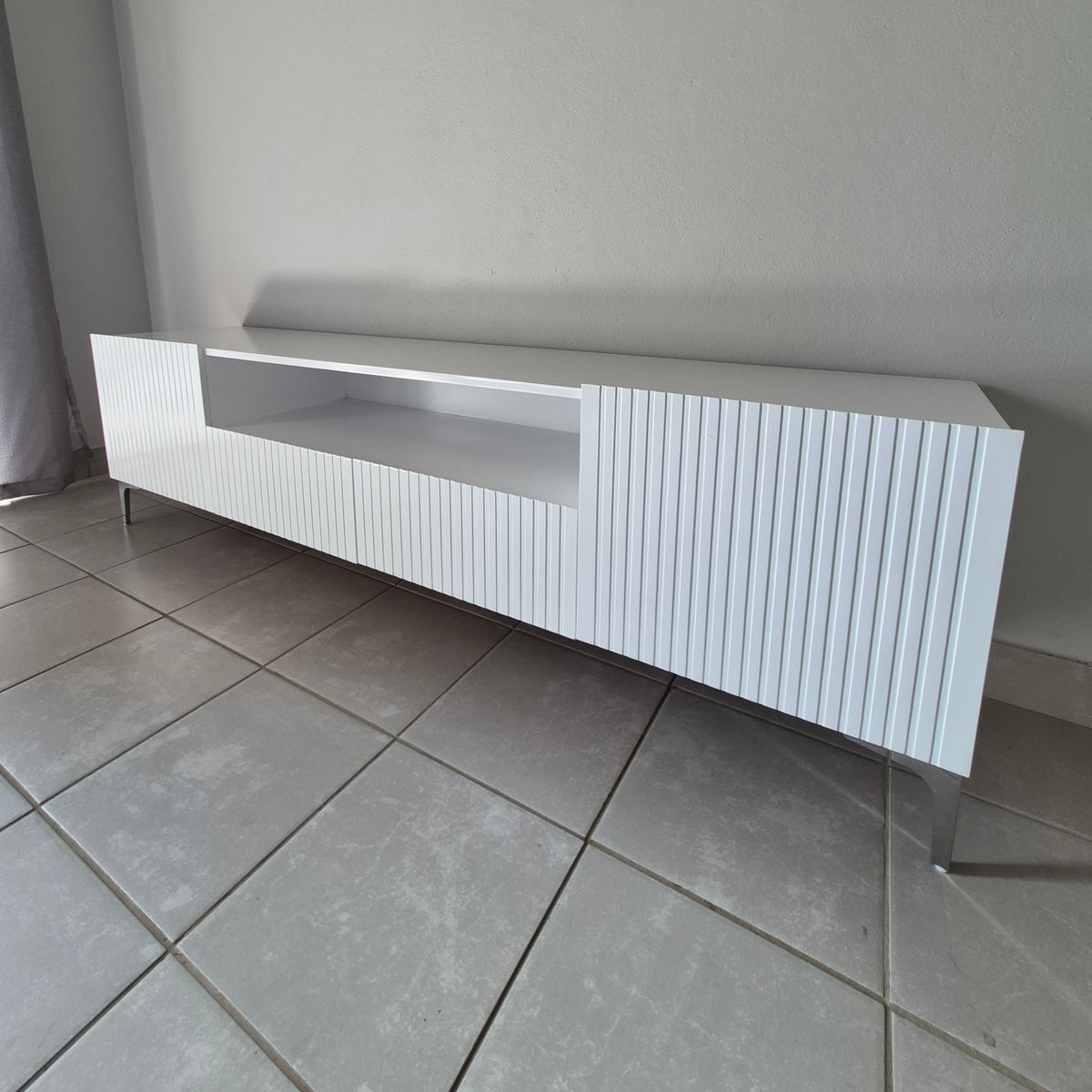 Modern 2m Tv Stand. Silver Legs