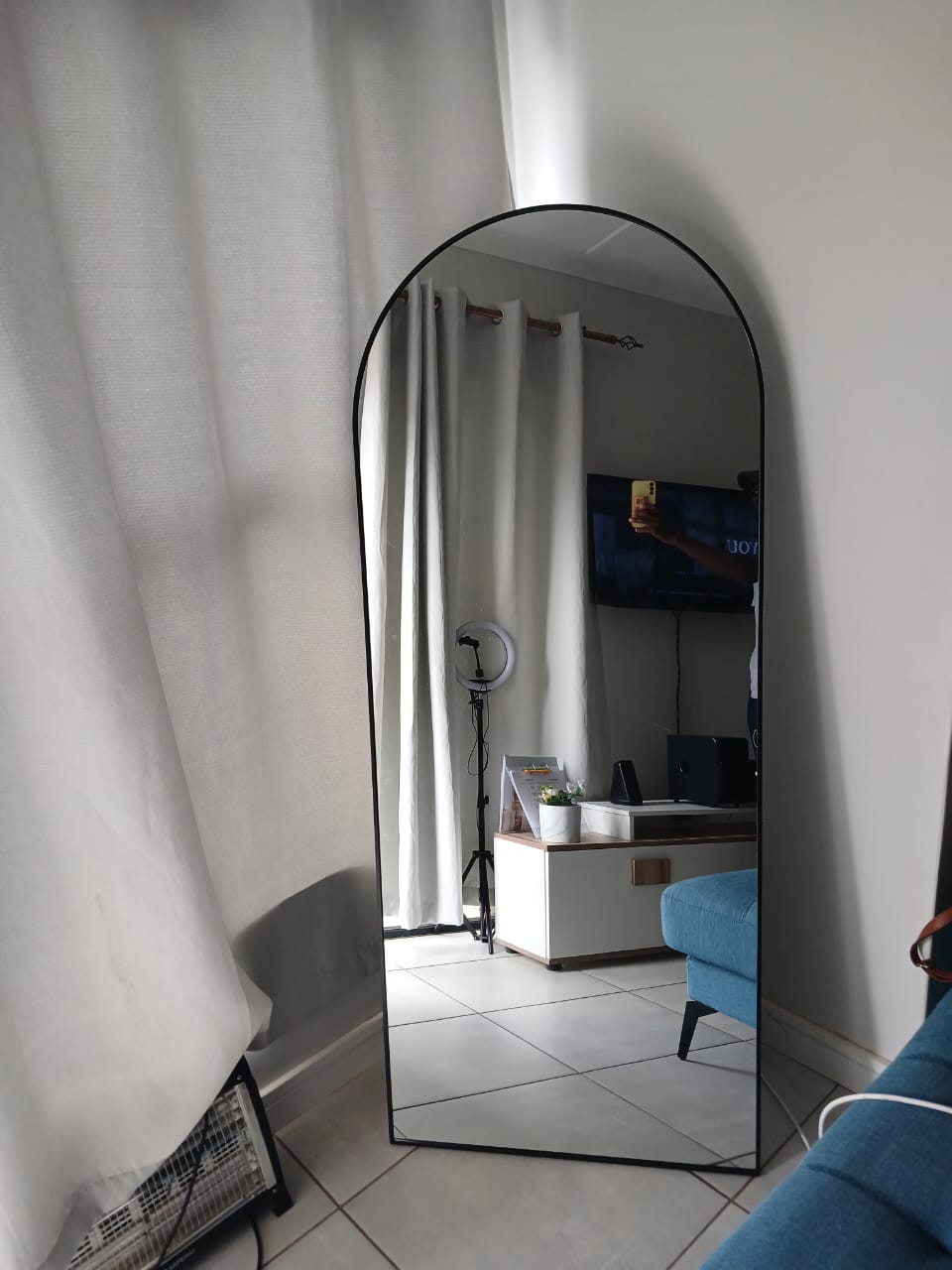 Mirror. Black. 170x69cm