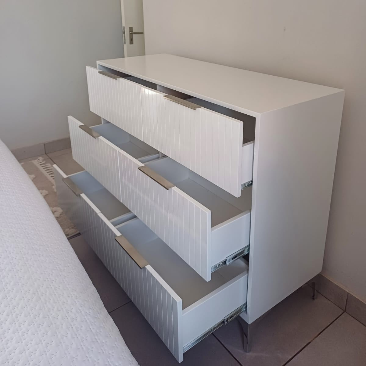 Chest of Drawers. Silver Handles