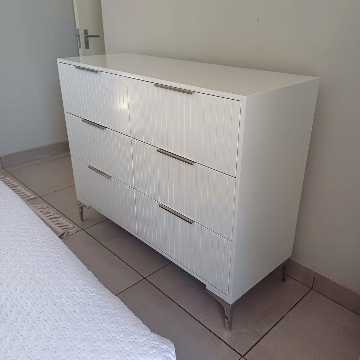 Chest of Drawers. Silver Handles
