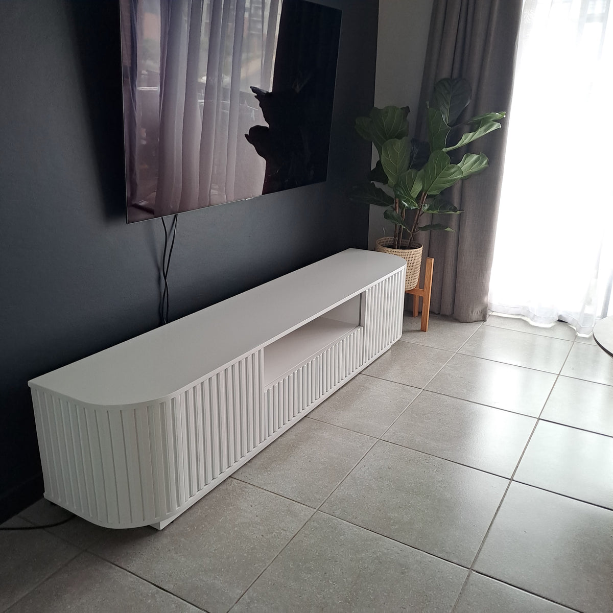 Modern 2m TV Stand